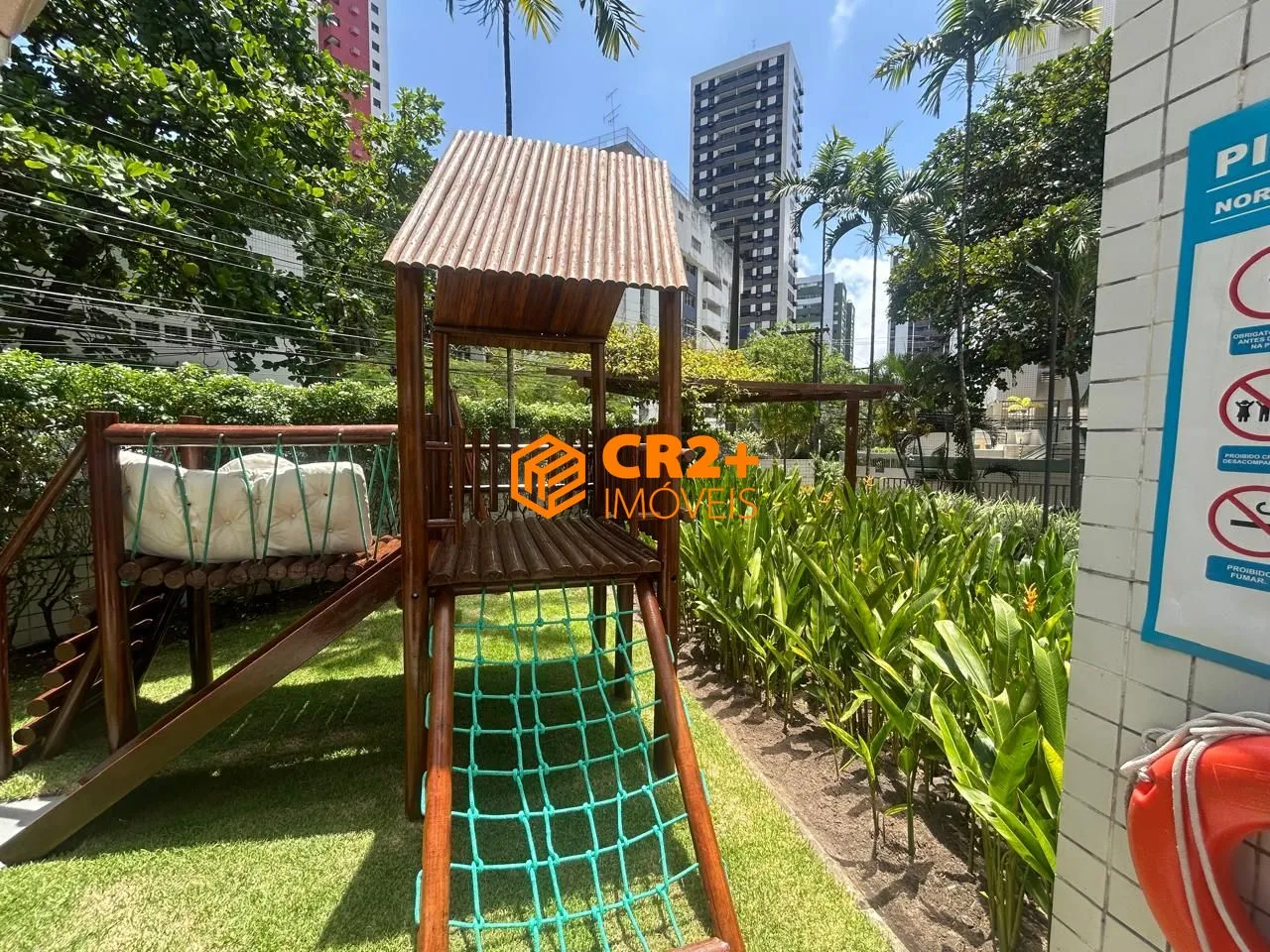 Imagem Vendo Apartamento com 1 Quarto -42m² - Mobiliado e Projetado