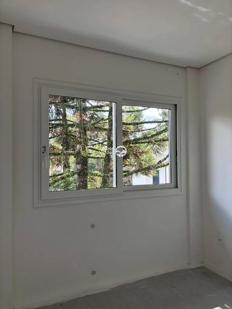 Imagem Vende-se Apartamento no centro de Gramado, com 3 quartos
