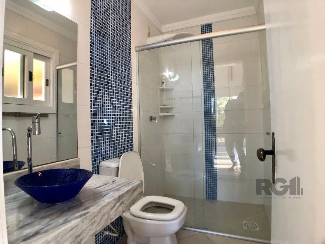 Imagem EM ATLÂNTIDA, CASA COM 1140m², 320 m² DE ÁREA PRIVADA, 3 DORMS (1 SUÍTE)