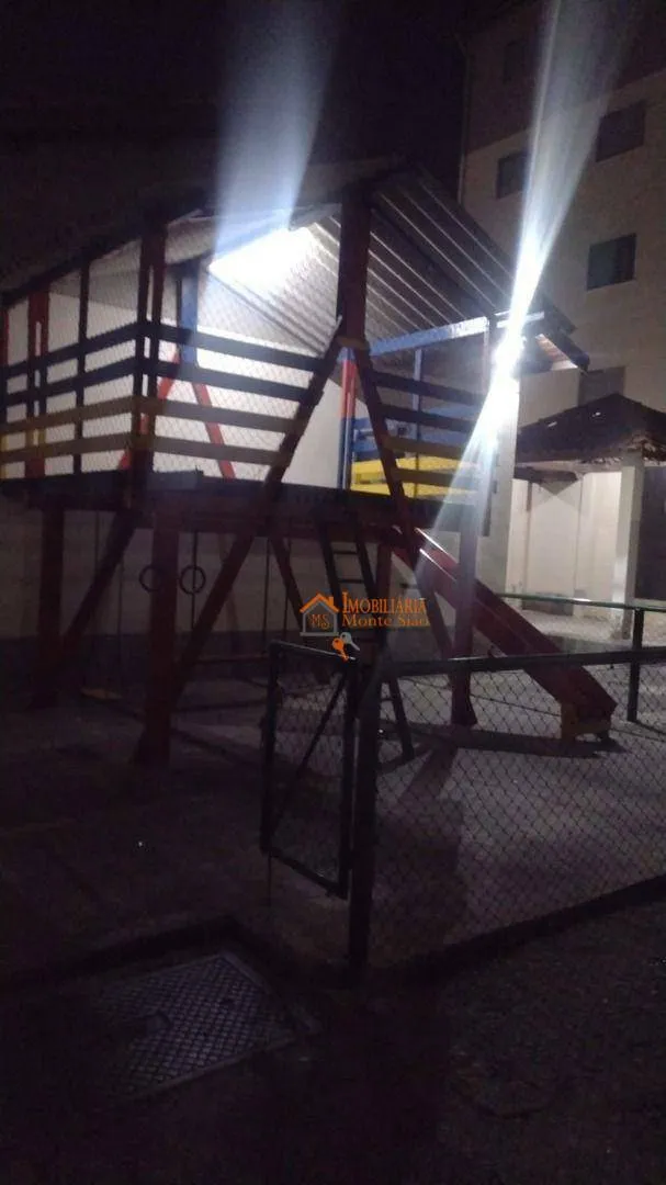 Imagem Apartamento com 2 dormitórios à venda, 46 m² por R$ 203.000,00 - Jardim Santo Expedito - Guarulhos/SP