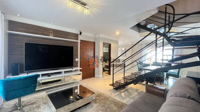 Imagem Sobrado com 3 dormitórios à venda, 180 m² por R$ 1.030.000 - Jardim Hípica Pinheiro - Taubaté/SP