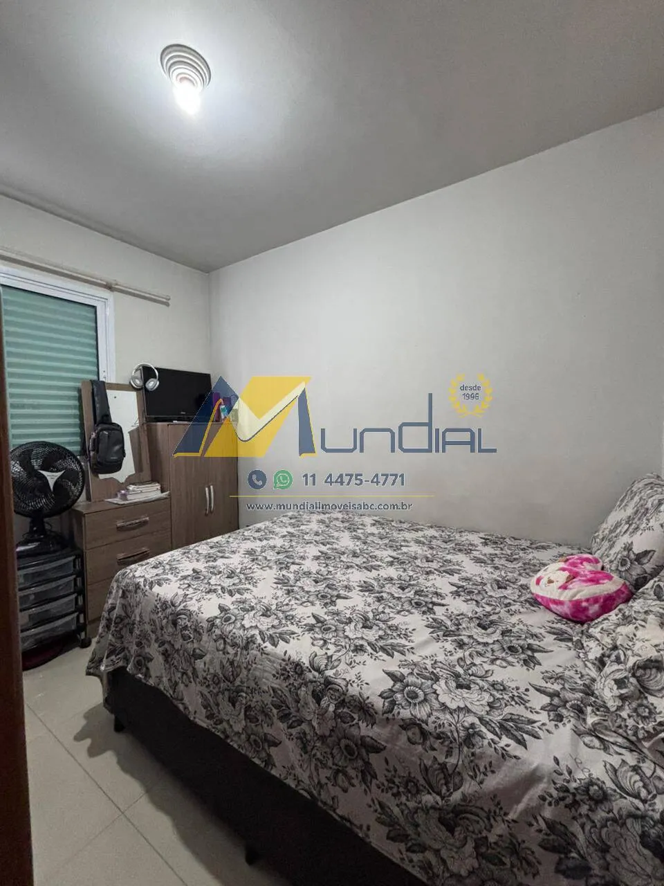 Imagem Apartamento 2 Dormitórios com Vaga à Venda - Funcional e Aconchegante.
