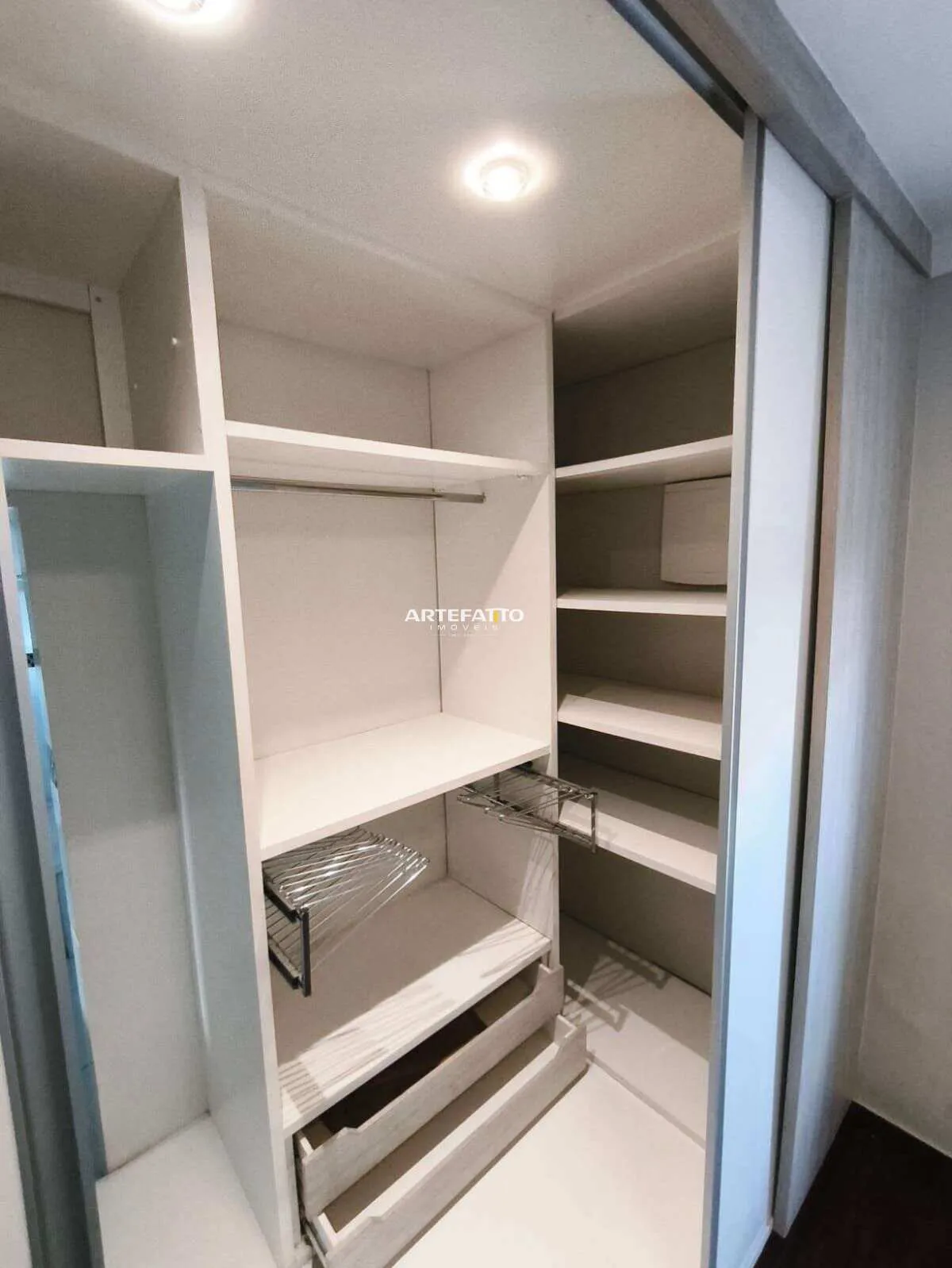 Imagem Casa à venda em Franca, Parque Residencial Nova Franca, com 4 quartos, 200m2
