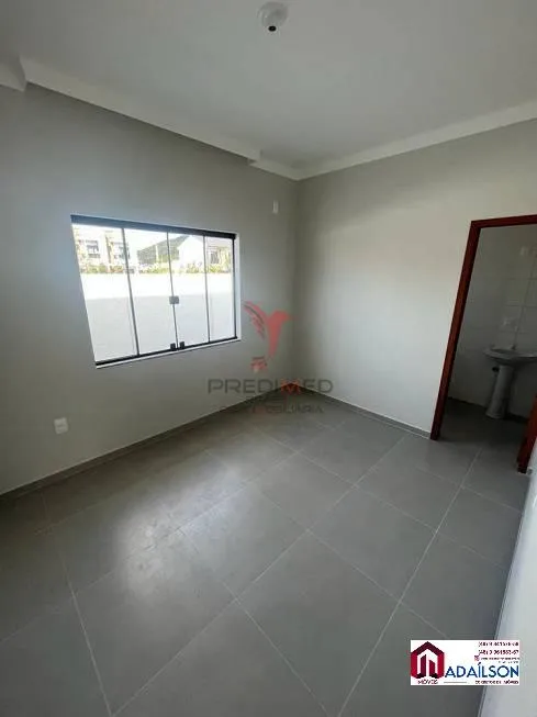 Imagem Casa em Forquilhas com 2 quartos sendo 1 suíte, 2 banheiros e 1 vaga de garagem CEF