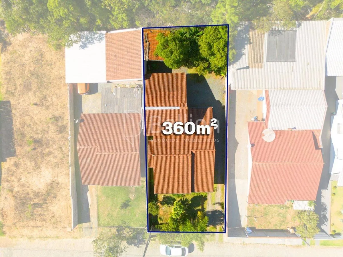 Casa com amplo terreno de 360m² em Indaial - 3 quartos + garagem no Warnow em Indaial