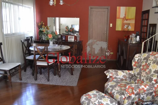 Imagem SOBRADO À VENDA COM 3 DORMITÓRIOS, 2 VAGAS DE GARAGEM NO BAIRRO PONTA DA PRAIA EM SANTOS POR R$ 1.300.000,00