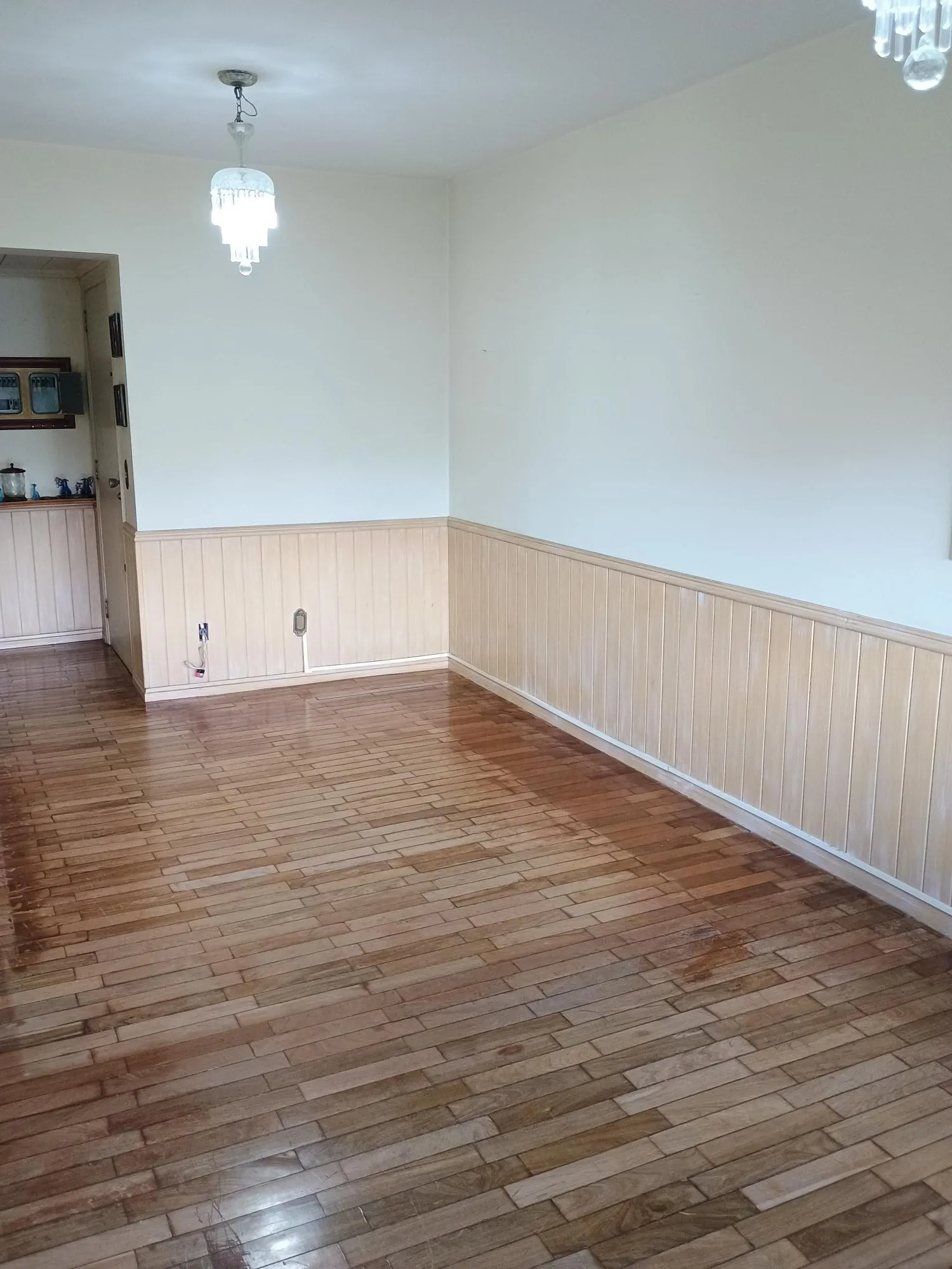 Imagem Apartamento com 03 quartos e 01 vaga à Venda no Bairro Rio Branco, Porto Alegre