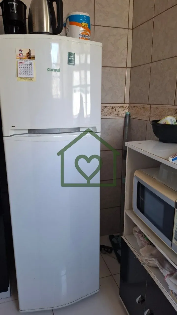 Imagem Descubra este aconchegante apartamento de frente, com sol da tarde e vista totalmente livre, localiz...