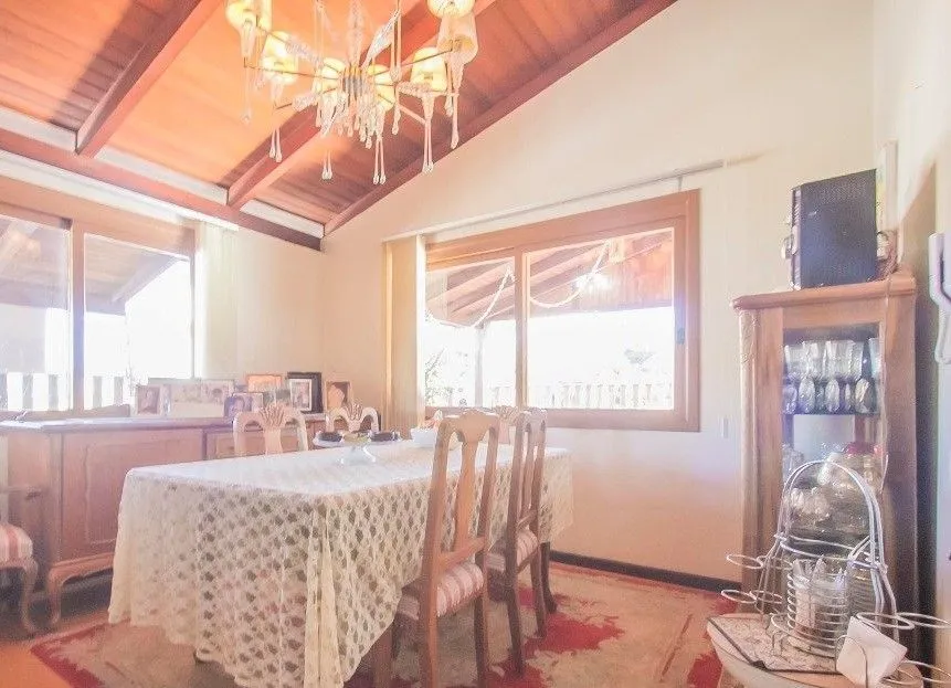 Imagem Vende-se cobertura com 3 quartos (1 suíte), 315 m², 2 vagas - Bela Vista