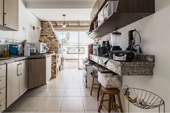 Imagem Casa para venda no bairro Guarujá em Porto Alegre