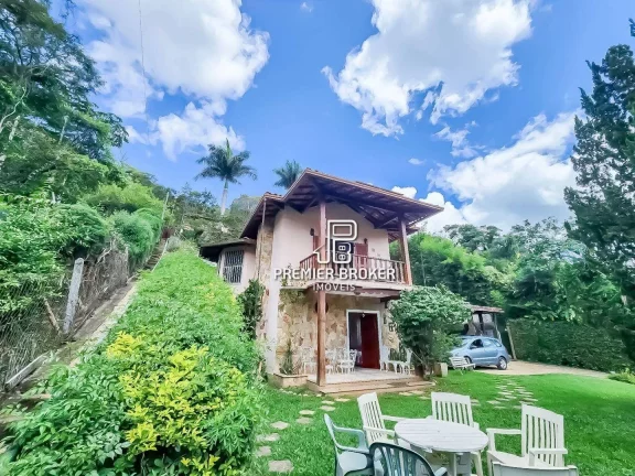 Foto do imóvel Casa à venda, 215 m² por R$ 1.300.000,00 - Albuquerque - Teresópolis/RJ