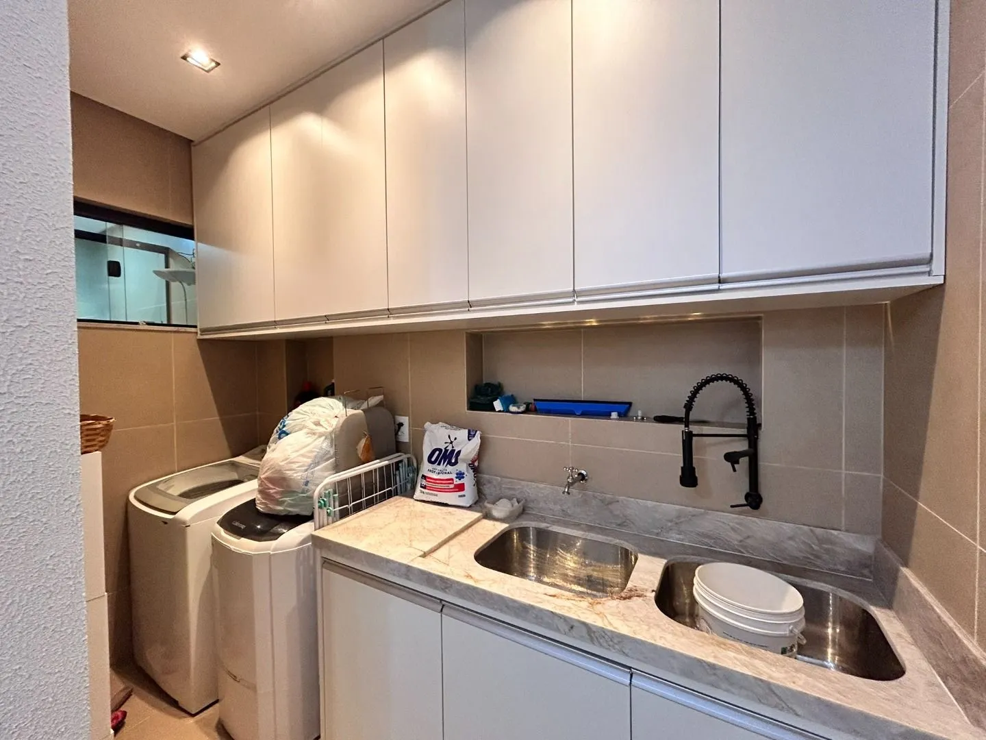 Imagem Casa com 3 dormitórios à venda por R$ 680.000,00 - Laranjeiras - Patos de Minas/MG