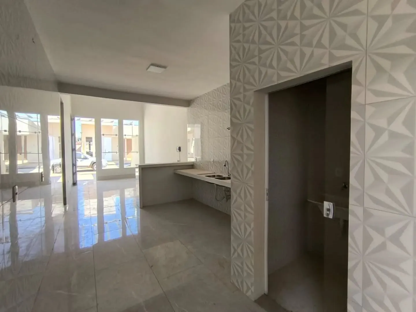 Imagem Casa 3/4 Sendo 2 Suites Em Condominio A 1km Do Terminal Vila Brasilia