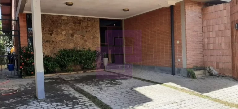 Imagem Casa bem localizada.Enseada!