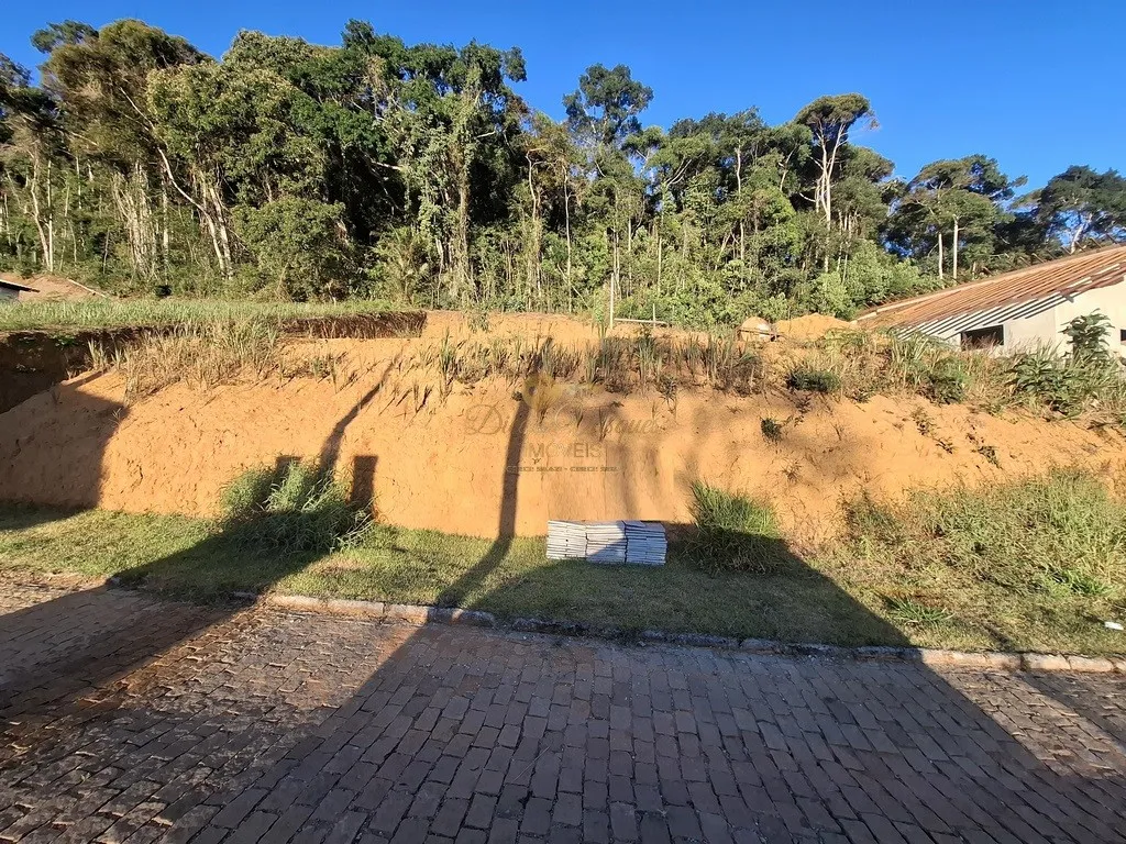 Foto do imóvel Terreno em Condomínio para Venda em Teresópolis / RJ em Estrada Doutor Rogério de Moura Estevão