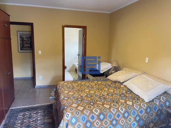 Imagem Casa com 4 dormitórios à venda, 305 m² por R$ 930.000,00 - Centro - Socorro/SP