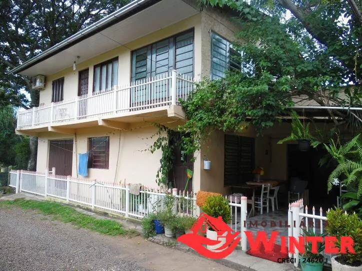 Foto do imóvel Casa com 165m² no centro de Feliz.