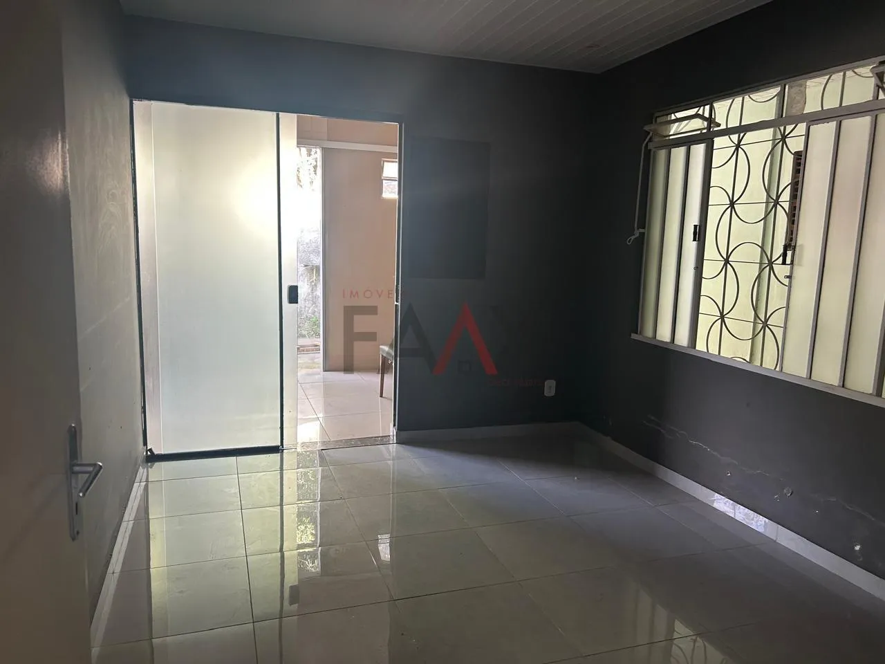 Imagem Sobrado com 3 dormitórios para locação,217.80 m², TRIANON, GUARAPUAVA - PR