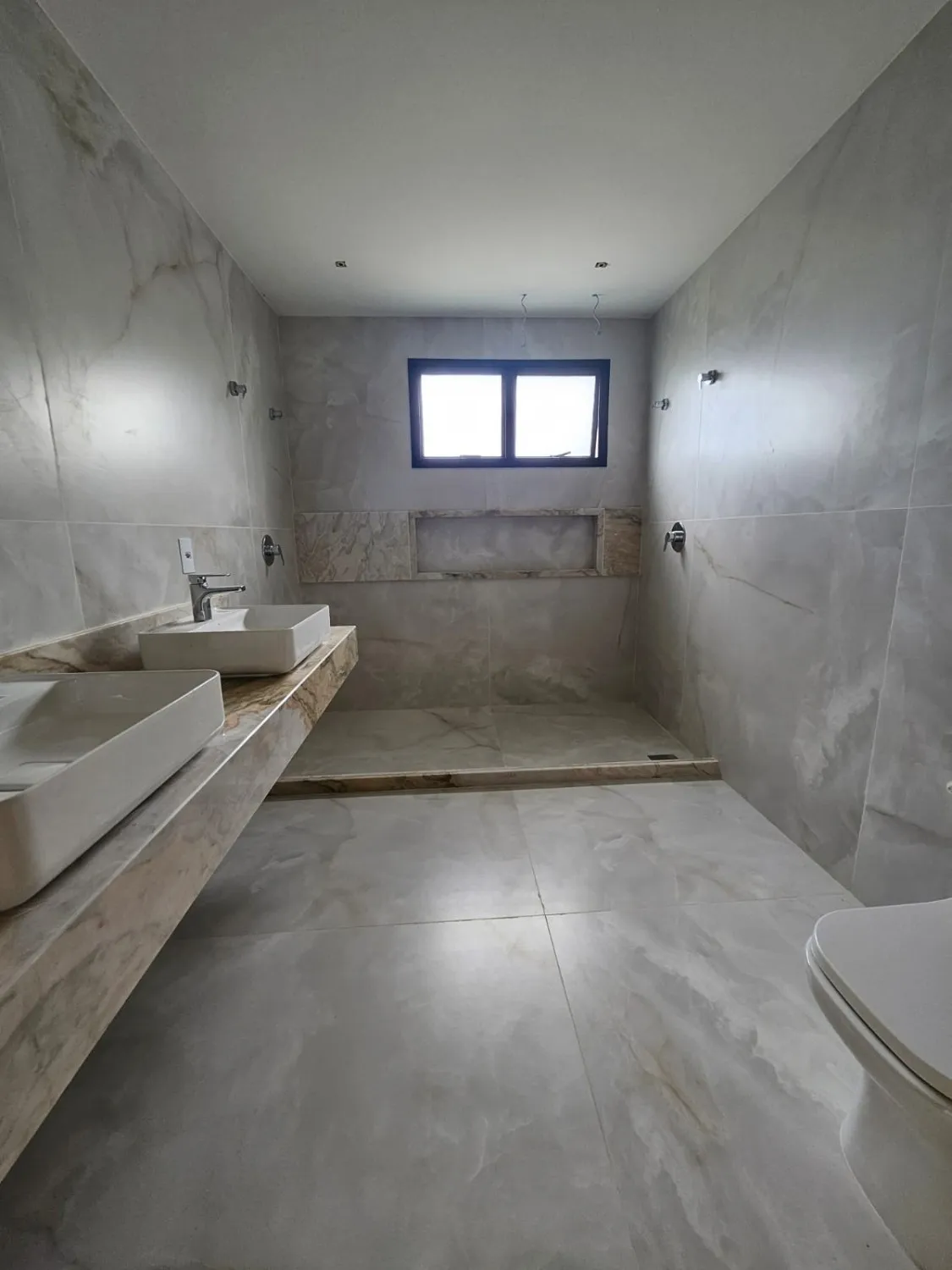 Imagem Casa de Condomínio com 4 quartos à venda em Vila Velha