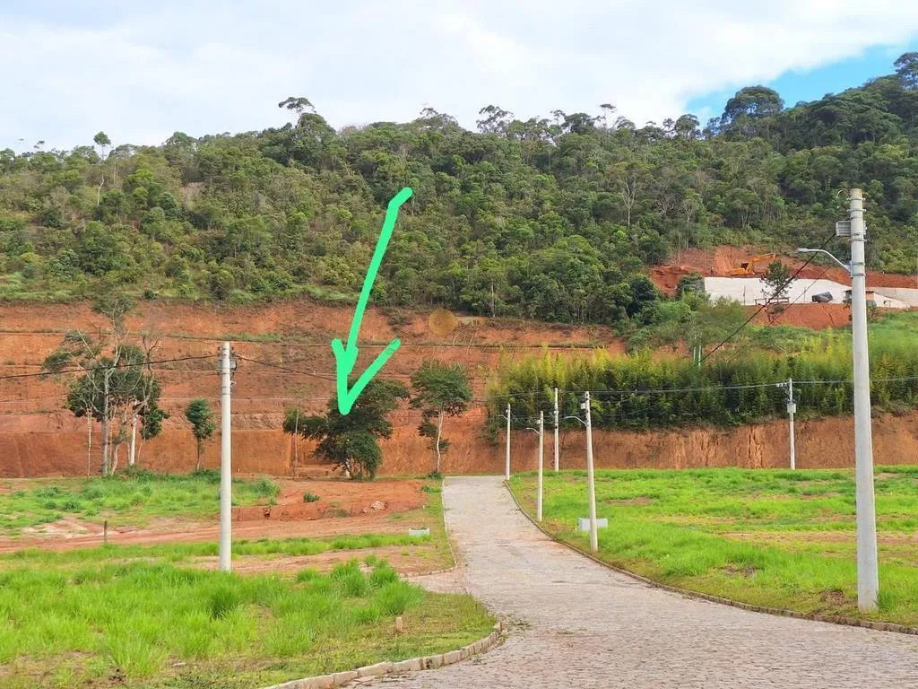 Imagem Terreno em Condomínio para Venda em Teresópolis / RJ no bairro Prata