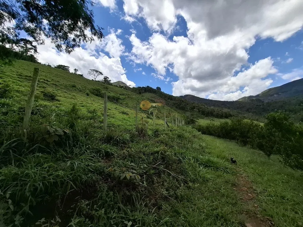 Imagem Sítio para Venda em Teresópolis / RJ no bairro Santa Rita
