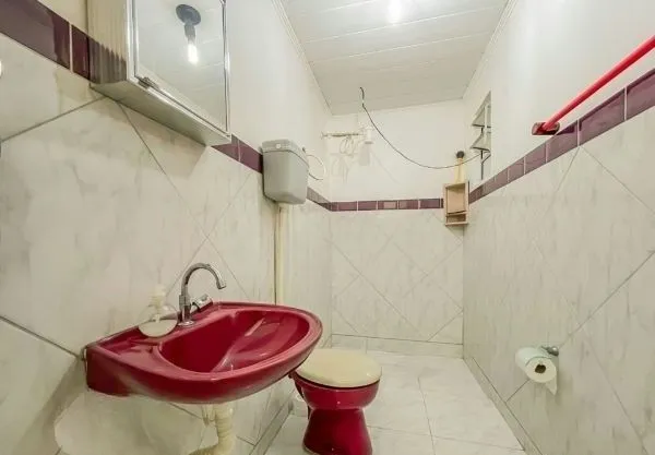 Imagem Casa no bairro Cavalhada de 3 dormitórios e 3 vagas