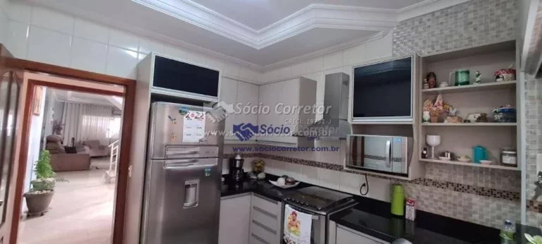 Imagem VENDO LINDO SOBRADO 192m - 3 SUITES - 4 VAGAS - VILA GALVÃO