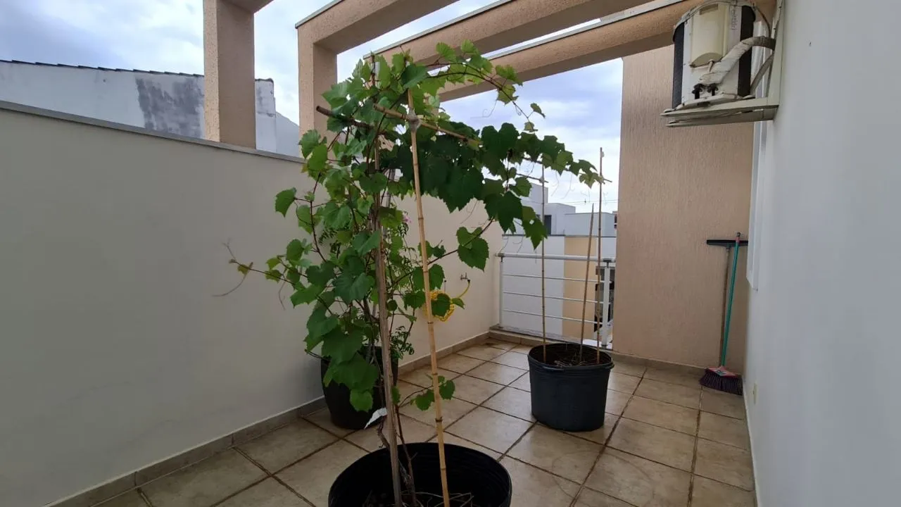 Imagem Sobrado à venda em condomínio Ibiti Royal