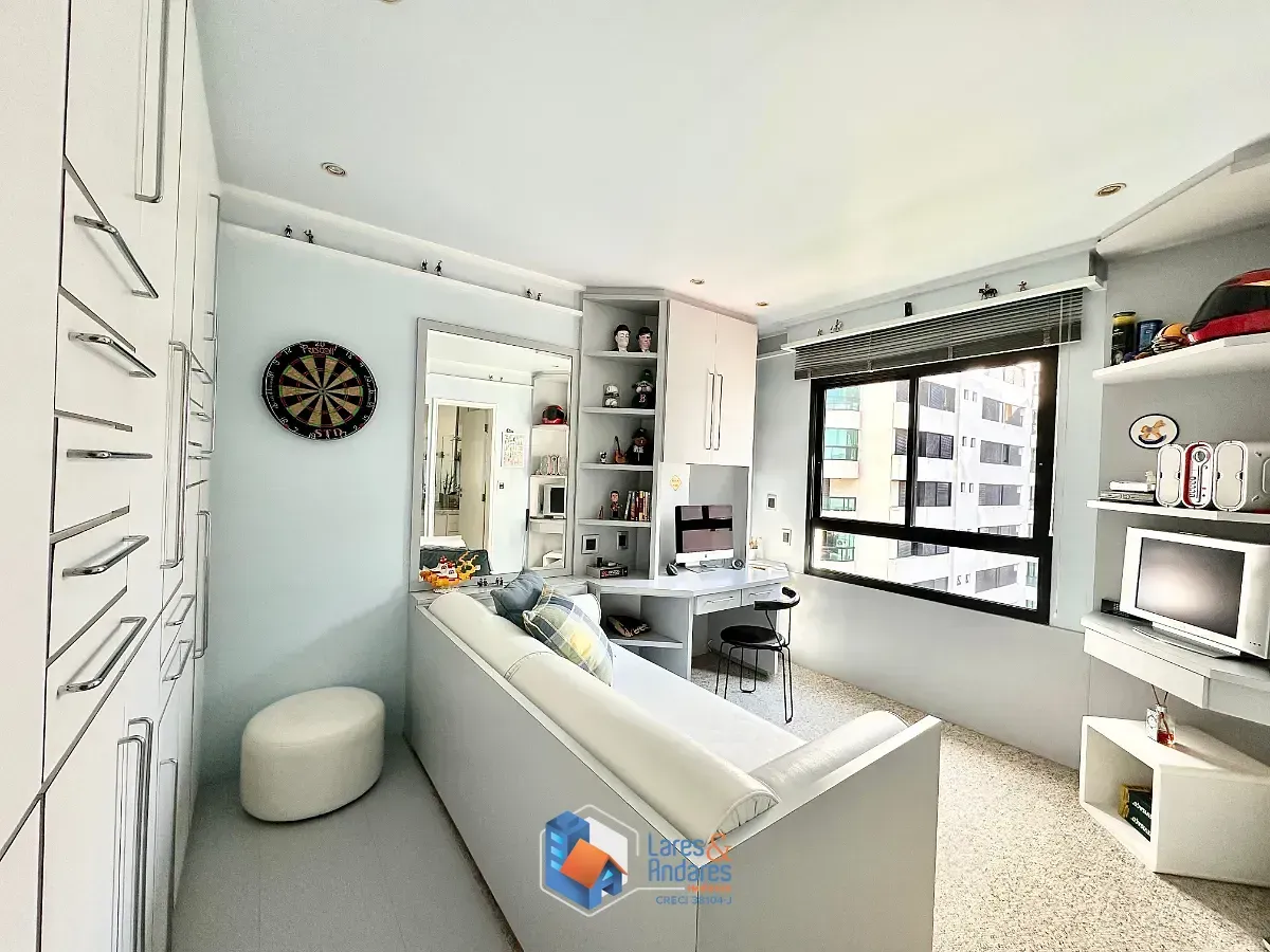 Imagem Apartamento para venda em Aclimação com 3 quartos, sendo 3 suítes, 214m²