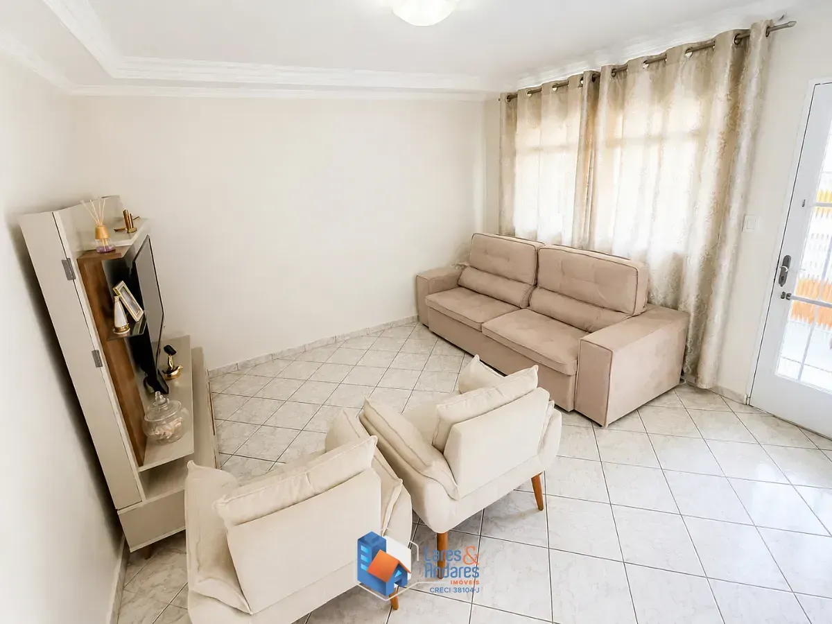 Imagem Casa para venda em Jardim Shangrilá (Zona Norte) com 3 quartos, 250m²