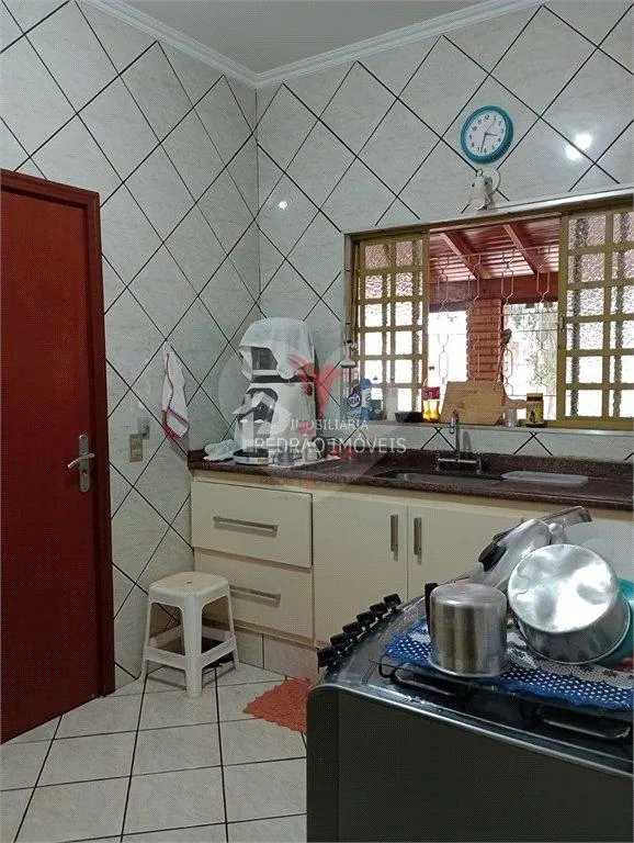 Imagem Casa de 5 quartos, 260m² no bairro Jardim Itamaraty, em Lençóis Paulista