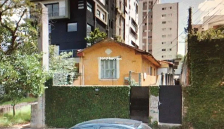 Imagem Terreno à venda em Pinheiros, São Paulo-SP: 350m² de área disponível!