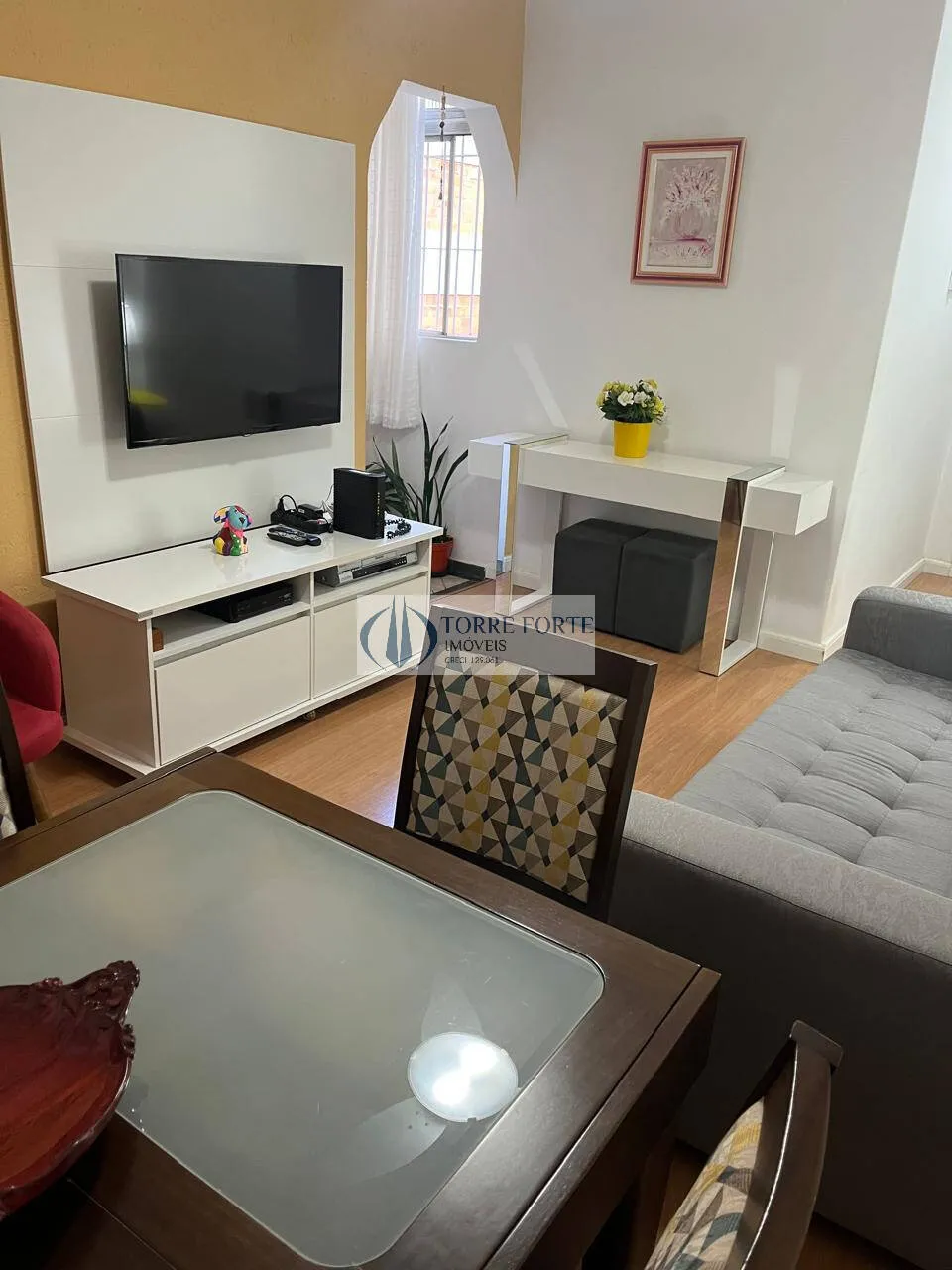 Imagem Apartamento espaçoso, com 75 m² com 2 dormitórios com excelente localização