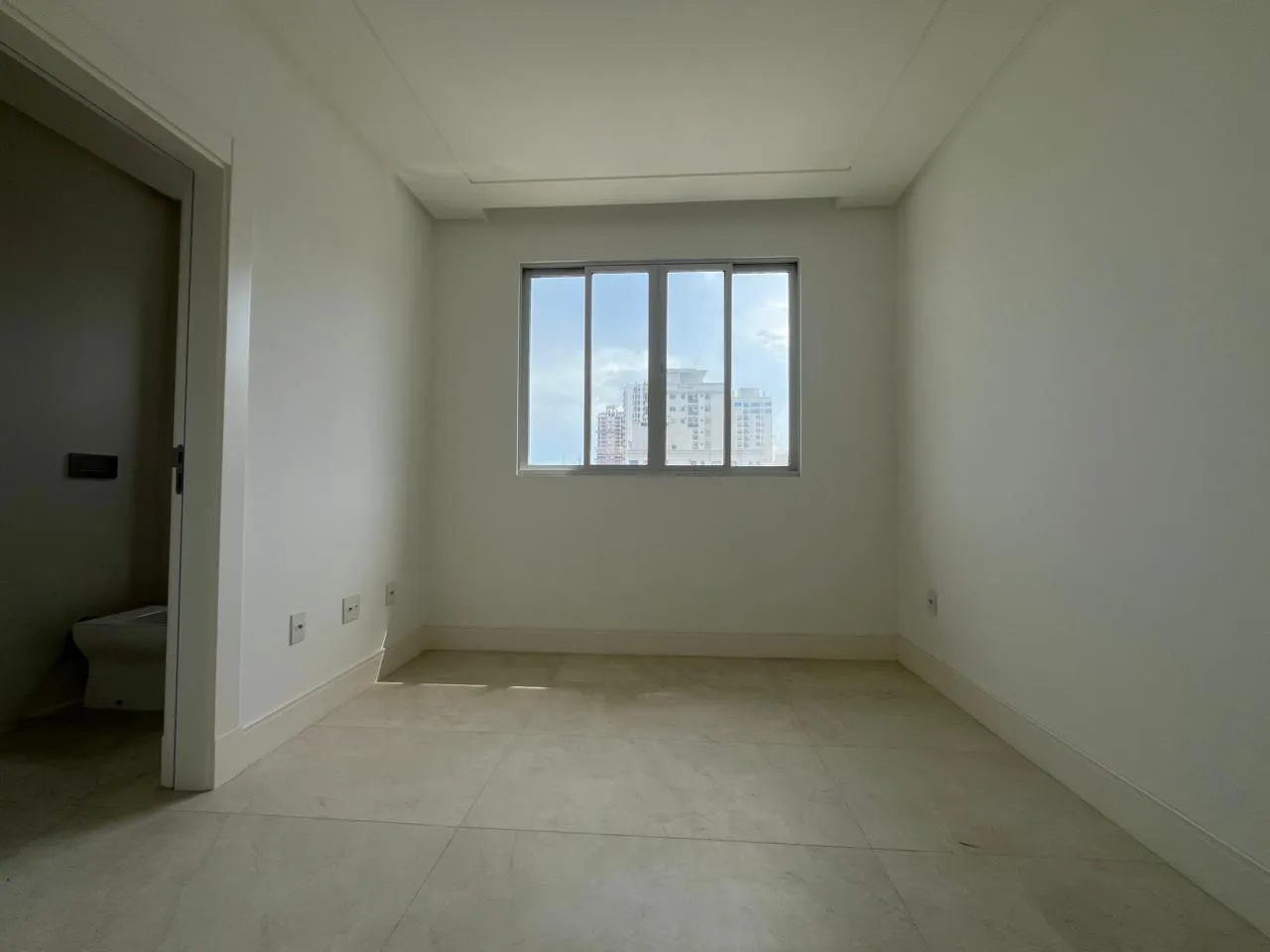 Imagem Apartamento à venda com 131.77m2 por R$ 2.600.000,00