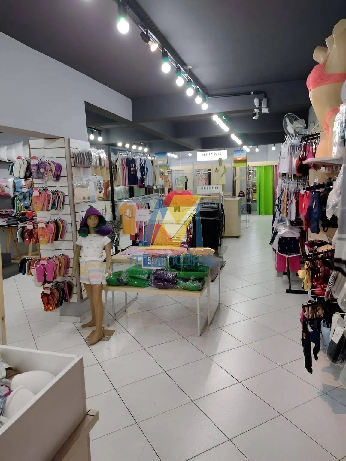 Imagem Loja Comercial à Venda com 200m² na Rua Oratório - Parque das Nações