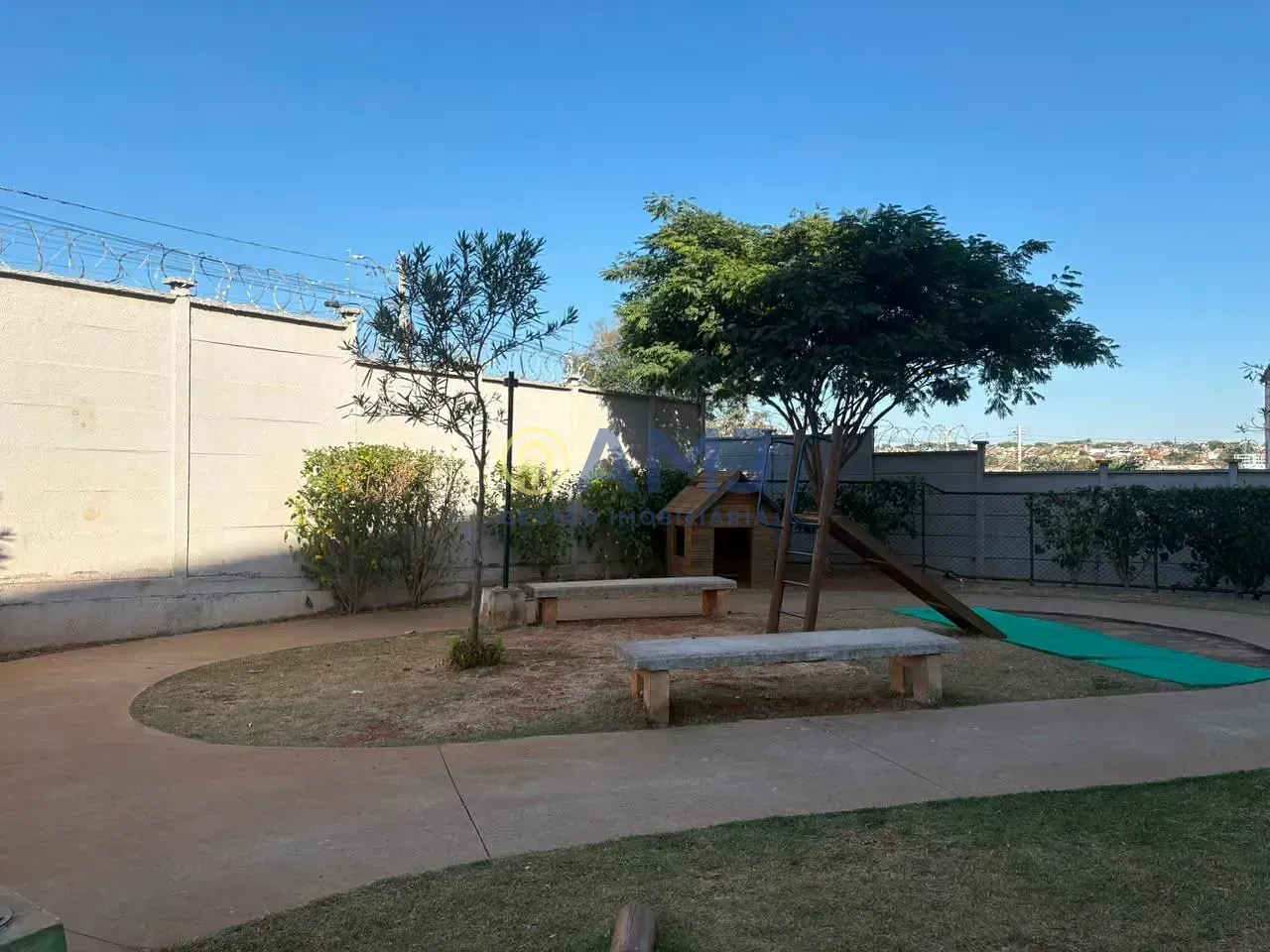 Imagem Apartamento Disponível para Venda e Locação - Condomínio Vila Cerrado II