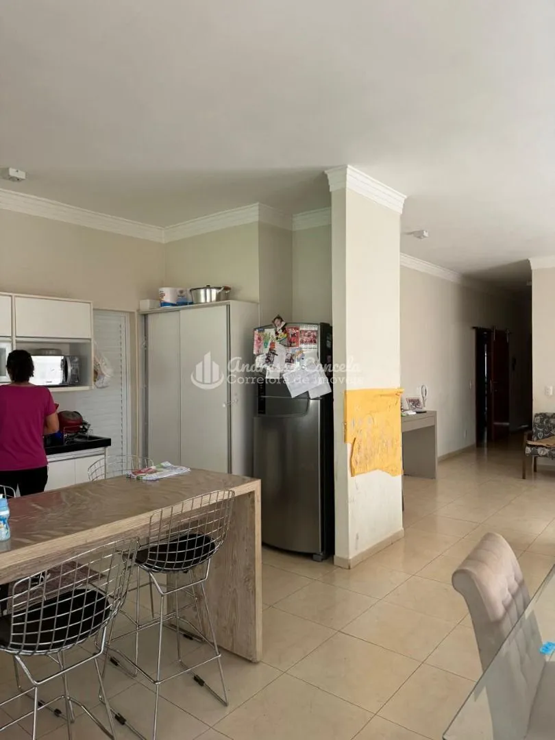 Imagem Casa com 3 dormitórios à venda, 198 m² por R$ 1.600.000,00 - Universitário - São José do Rio Preto/SP