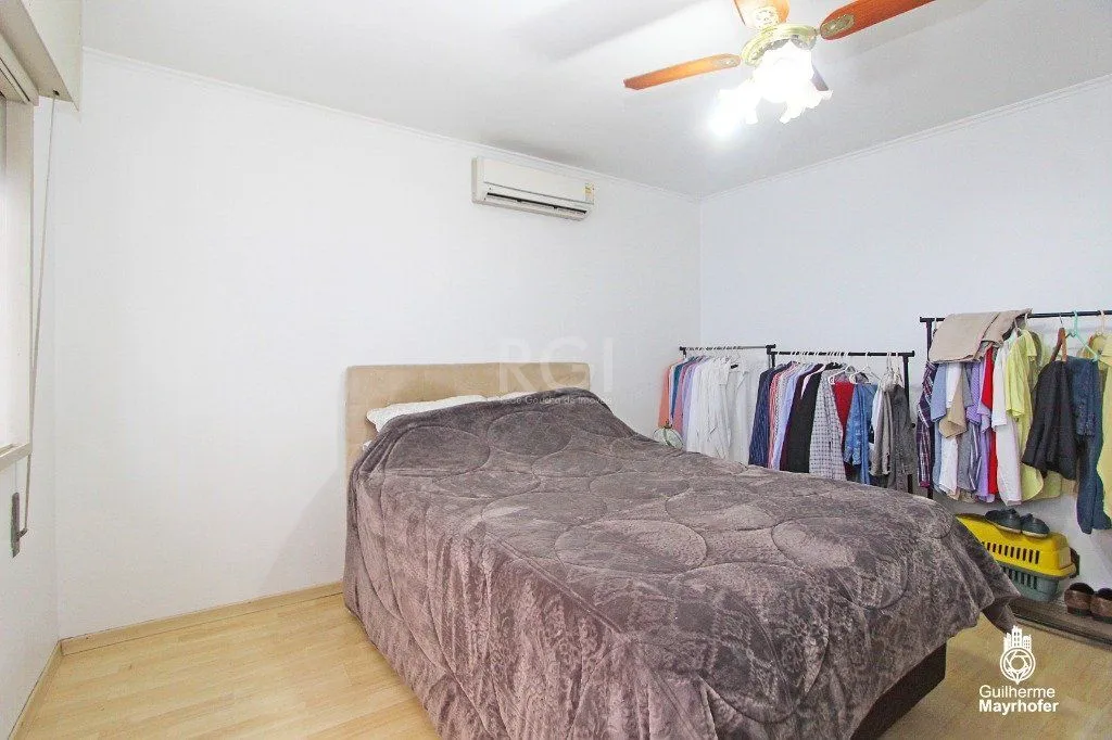 Imagem Casa para Venda - 215m², 3 dormitórios, sendo 1 suites, 3 vagas - Sarandi