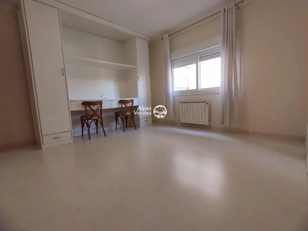 Imagem Vende-se Apartamento em Canela a 1 minuto da Catedral de Pedra