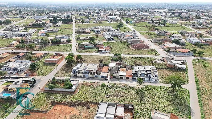 Imagem Terreno em Condomínio a Venda no bairro Residencial Jardins Miami - Aparecida de Goiânia, GO