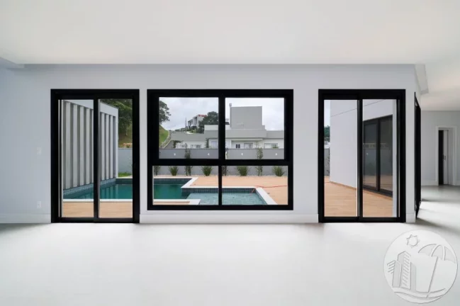 Imagem Linda casa no CALEDÔNIA em Camboriú com 1 Suíte Master + 3