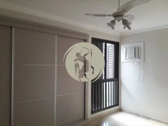 Imagem OPORTUNIDADE NA QUADRA DA PRAIA EM SANTOS. APARTAMENTO AMPLO COM SALA COM VISTA PRO MAR EM 3 AMBIENT...