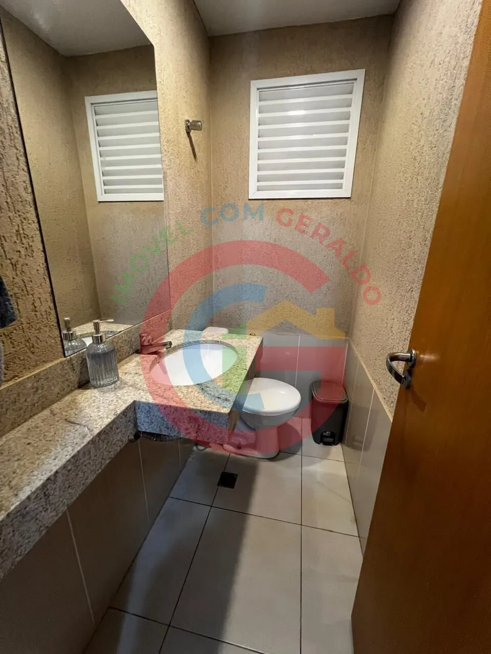 Imagem Apartamento 3 Q - Bucareste - St. Universitário