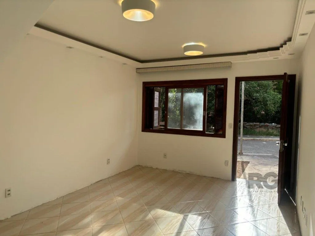 Imagem Casa Condominio no bairro Guarujá de 3 dormitórios 1 vaga
