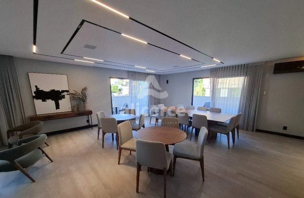 Imagem Loft à venda com 1 quarto 1 suíte, 81,04m² em Centro Florianópolis