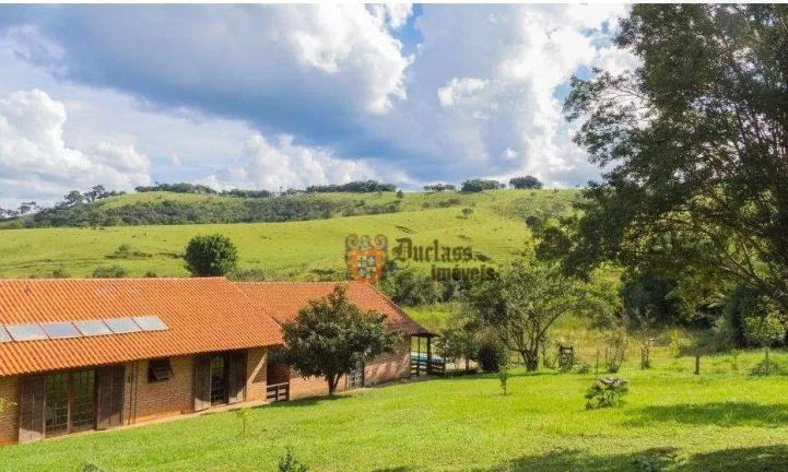 Imagem Sítio com 7 dormitórios à venda, 25000 m² por R$ 2.710.000,00 - Camanducaia - Camanducaia/MG