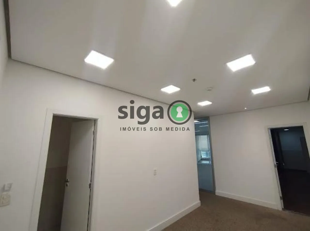 Imagem Conjunto Comercial a Venda e Locação em Cerqueira César com 166 m², Sem mobília.