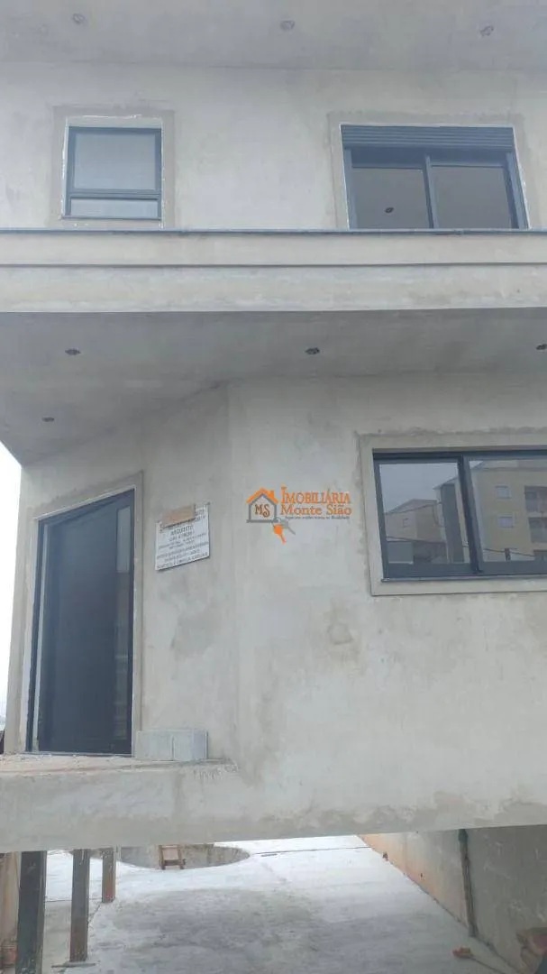 Imagem Sobrado com 3 dormitórios à venda, 175 m² por R$ 980.000,00 - Bonsucesso - Guarulhos/SP