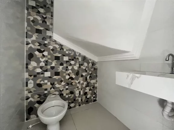 Imagem Sobrado com 2 dorms, Canto do Forte, Praia Grande - R$ 340 mil, Cod: 2325
