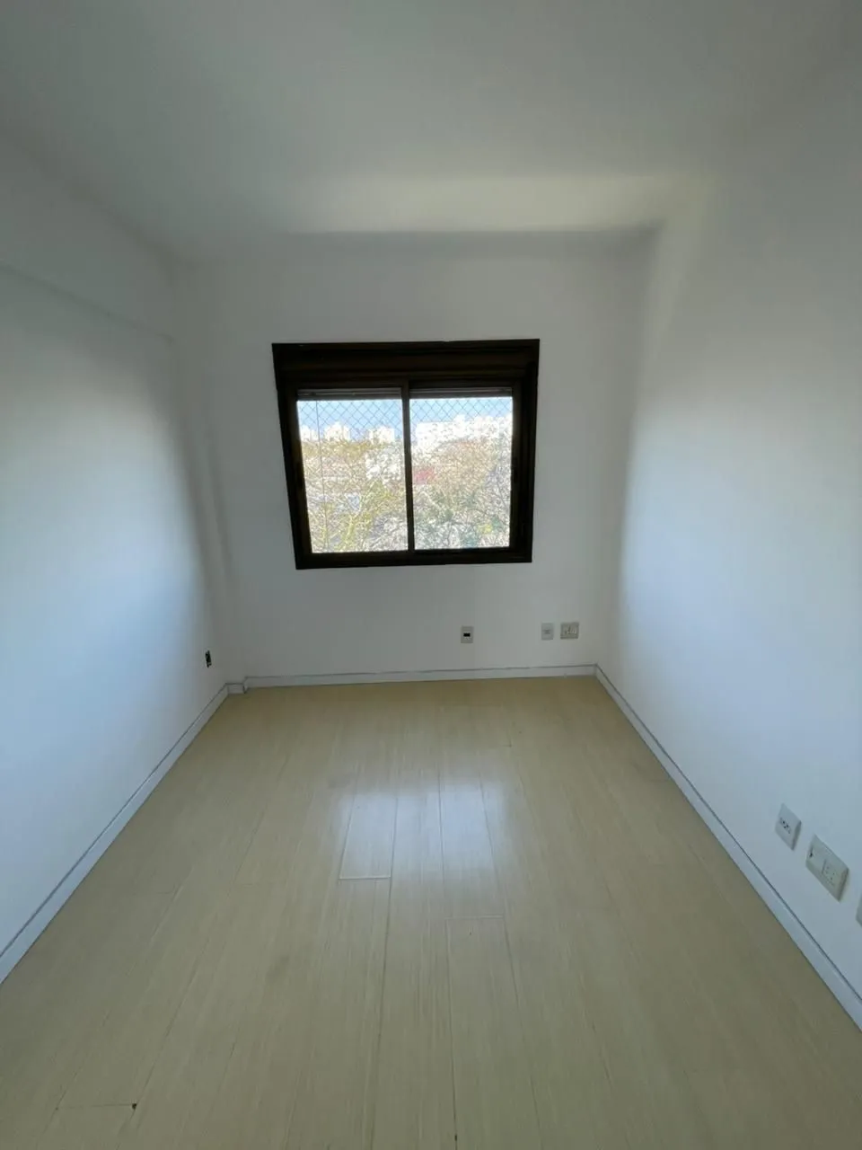 Imagem Apartamento à venda em Porto Alegre, Sarandi, com 3 quartos, 75.02m2